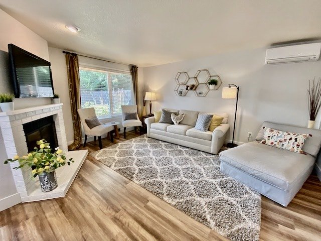 Peach Street Farm: Bunnies, Gardens, Playroom, A/C gallery image 4