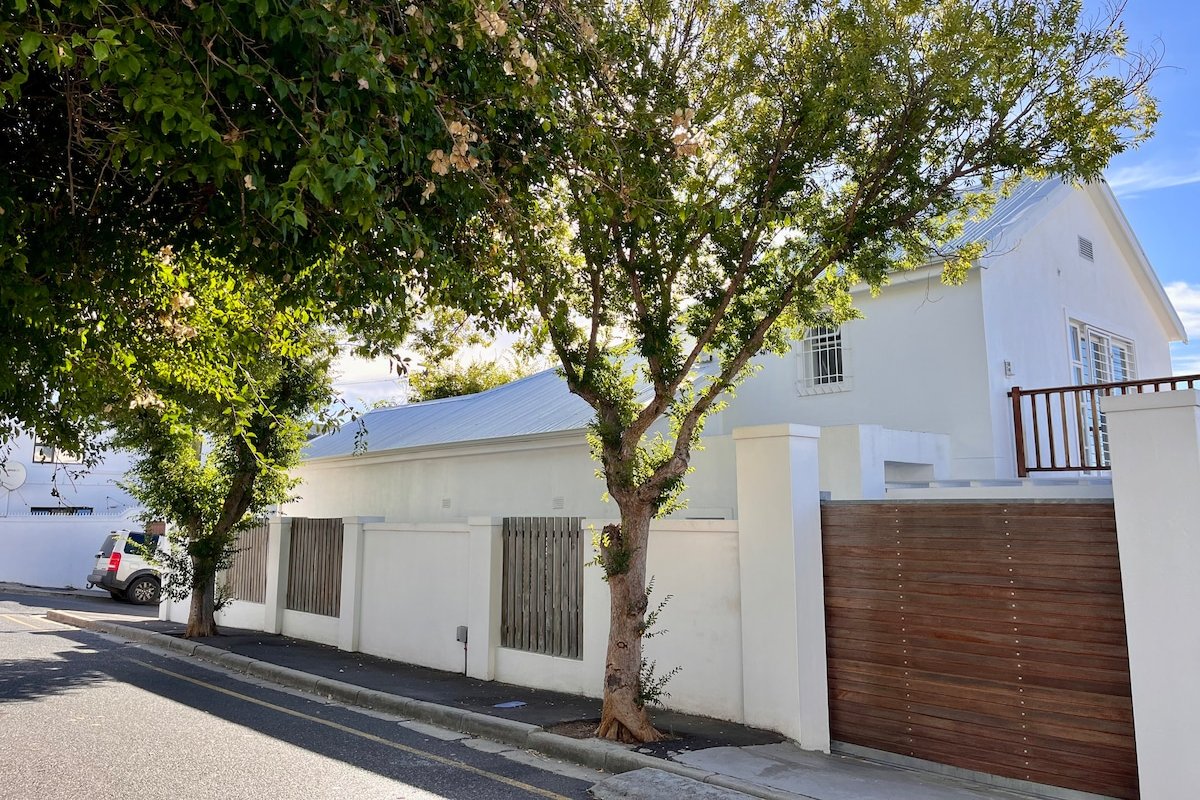 Seapoint Villa, Inverter, Views gallery image 3