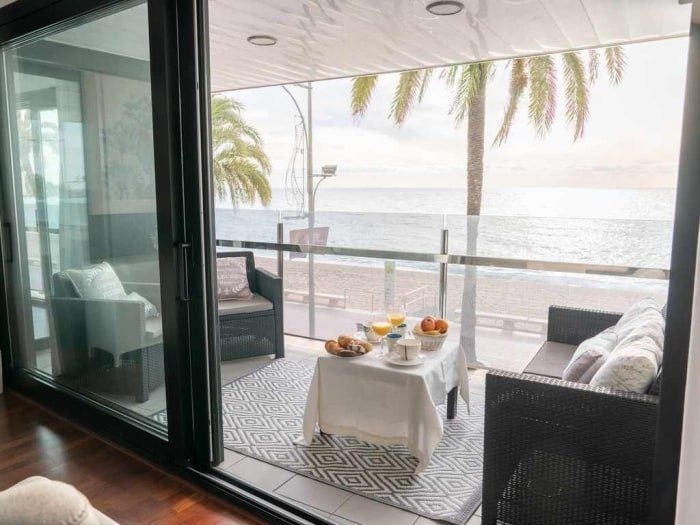 Fantástico Piso Nuevo en 1ª línea de mar gallery image 4