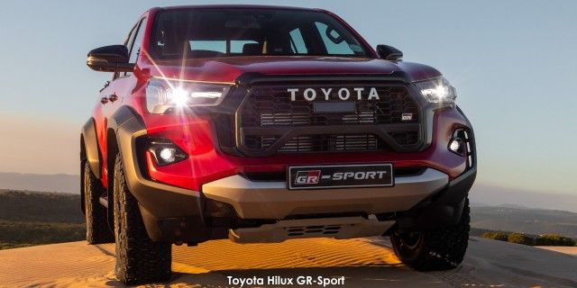TOYOTA HILUX 2.8 GD-6 RB LEGEND RS 4X4 A/T P/U D/C (MHEV) - 59 