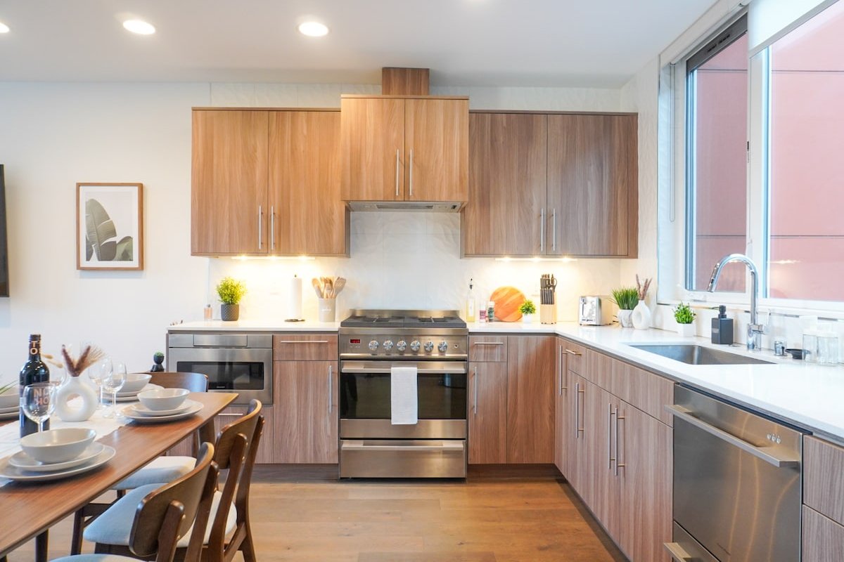 SEA BEST | Space Needle Views | Walkable | Parking gallery image 3