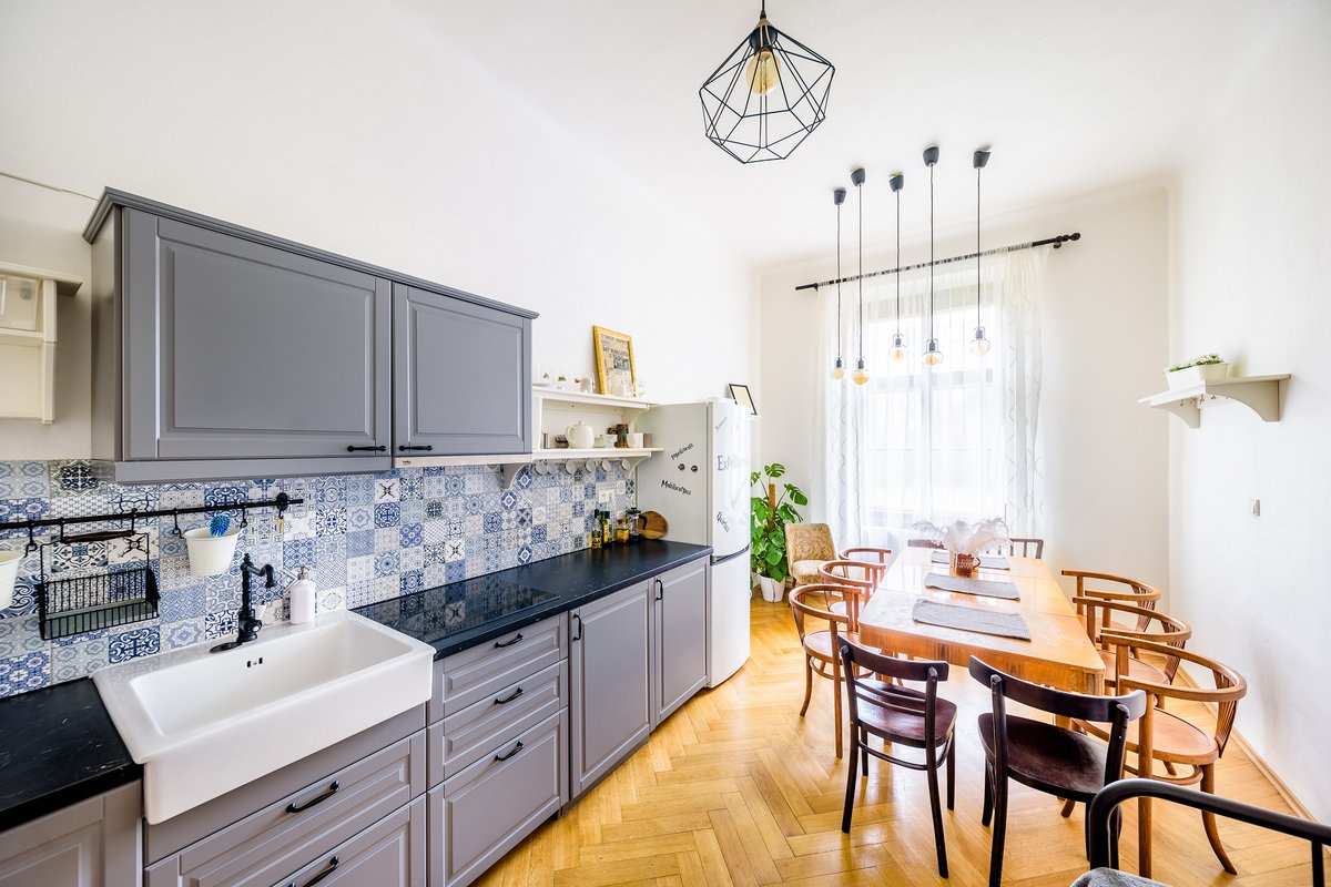 Harry Potter’s 4BR + 2.5BATH HUGE central apt