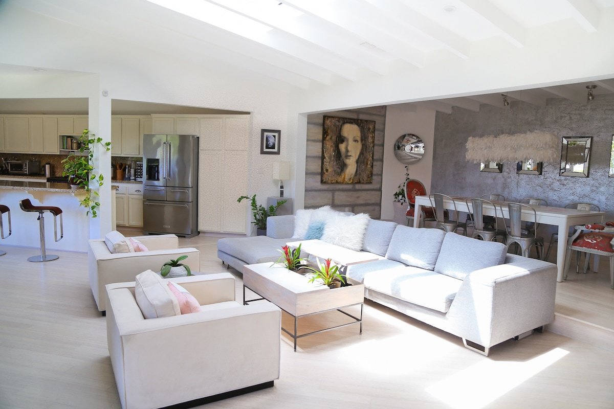 Hollywood Hills Zen Oasis w/Views+Hot Tub+Sauna gallery image 3