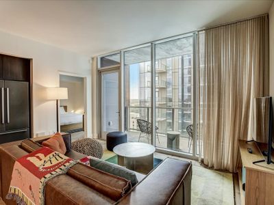 City 2BR Natiivo Austin 20th-Floor | Balcony