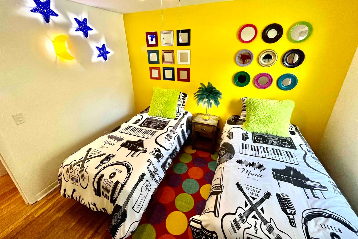 *SeCrEt RiVeR* MUSIC CITY Retreat!