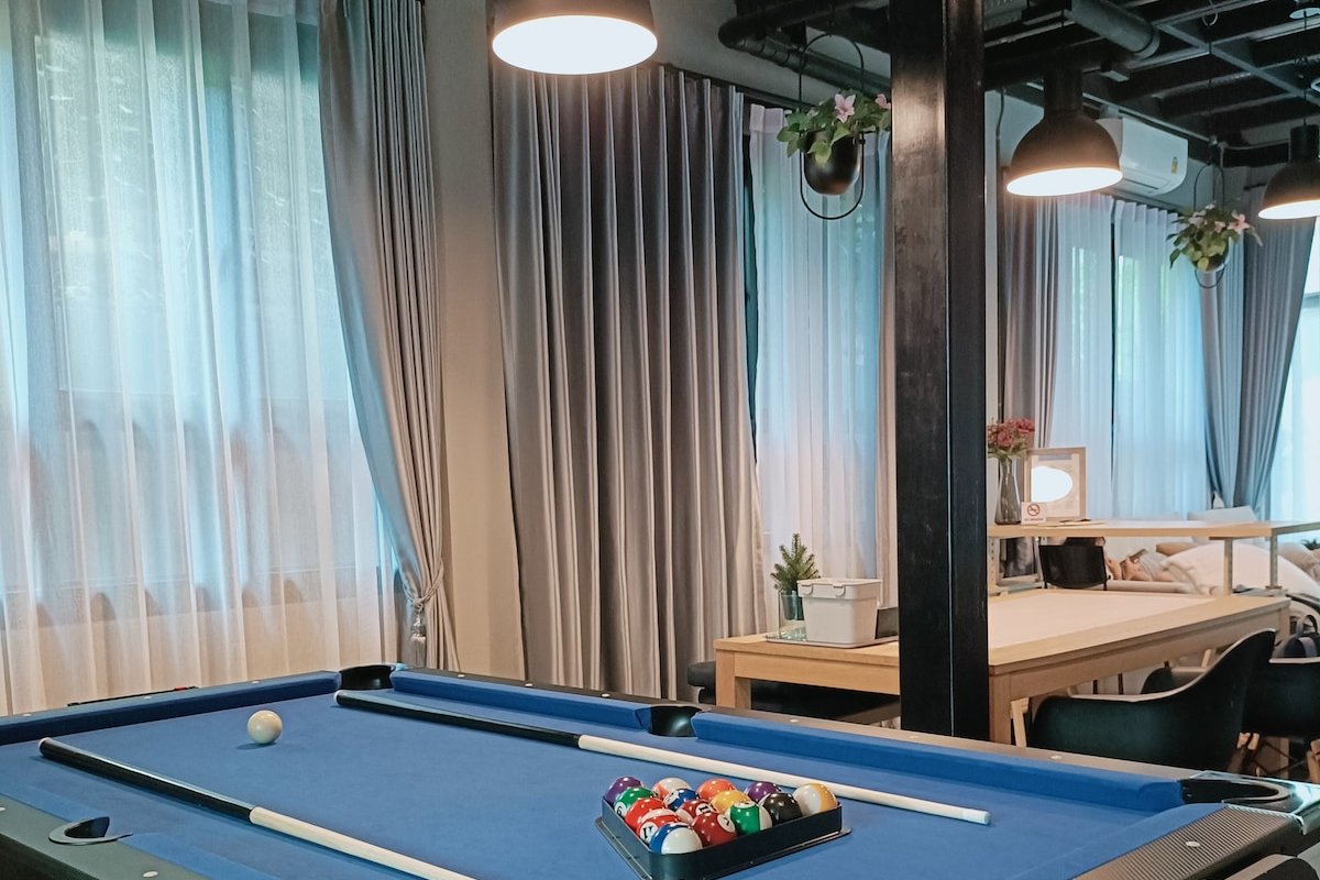 The BlackHouse for family,BTS Wongwianyai/Iconsiam gallery image 4