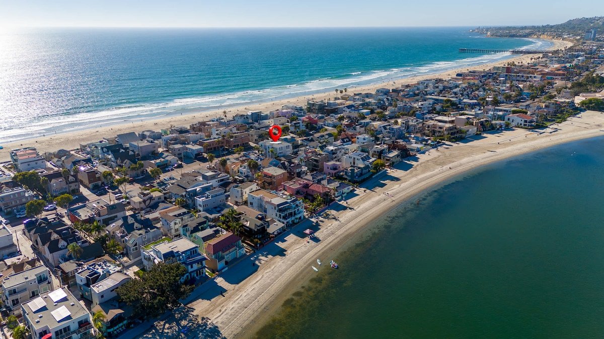 4 Bed Walk St-Mission Bay-Steps From Boardwalk! gallery image 5