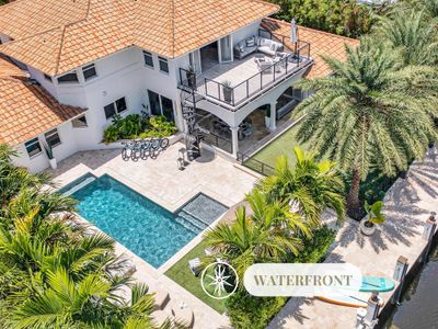 Waterfront | Walk to Beach | Palm Key