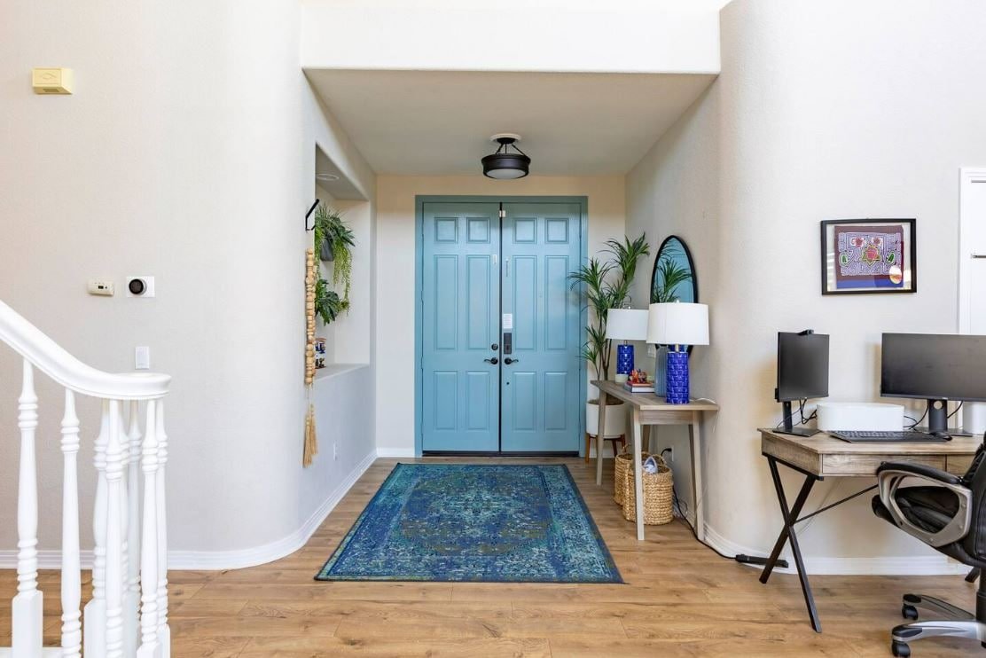 Stylish San Diego Fall Oasis with Pool & Jacuzzi gallery image 5