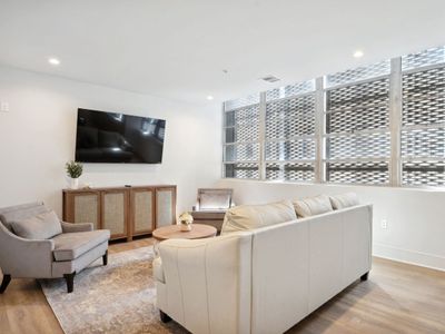 Spacious 6BR Near French Quarter & Superdome