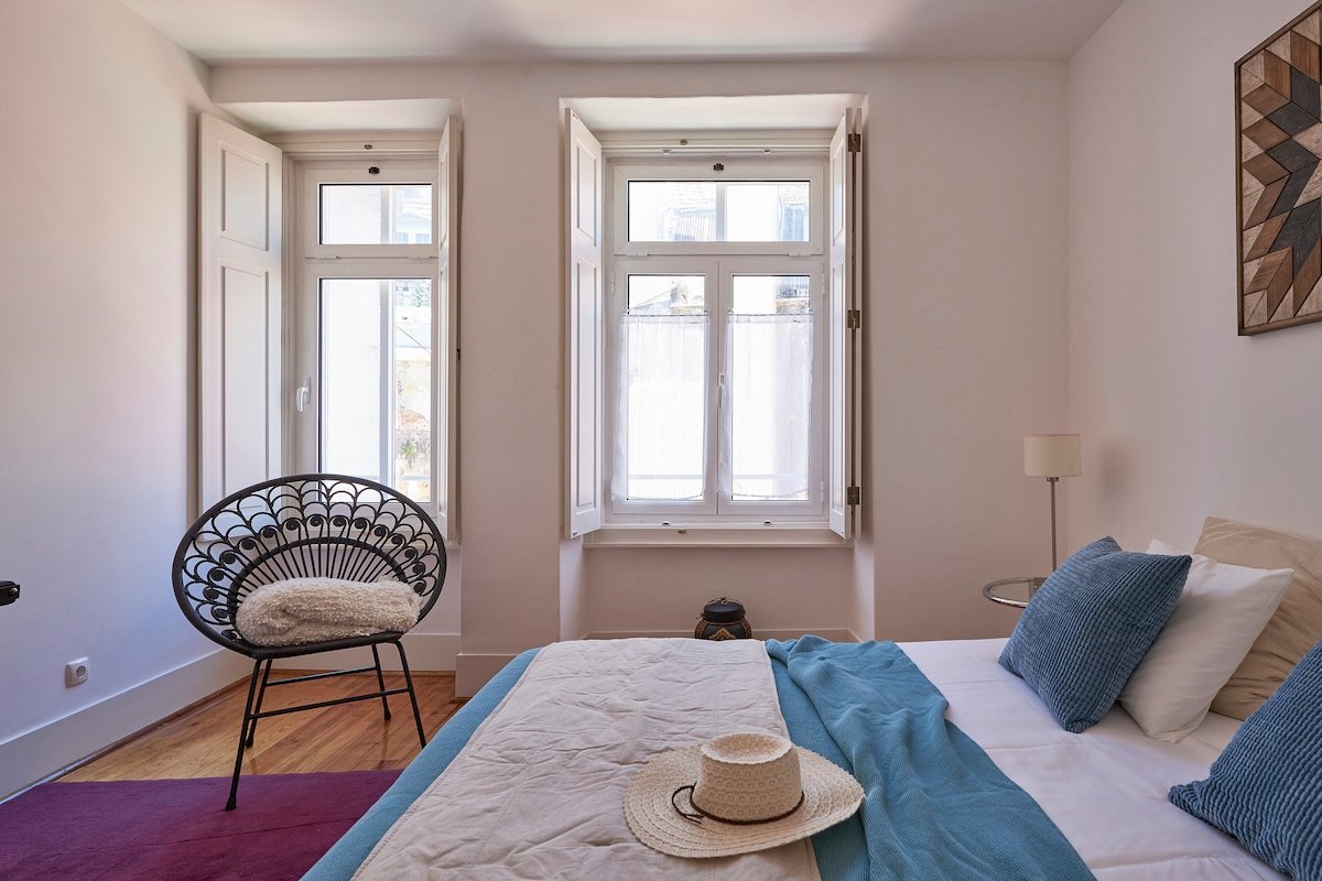 AlfamaTejo Historic Downtown – 4 rooms 3 bths AC gallery image 5