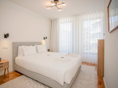 Liiiving in Porto – Design Bright House