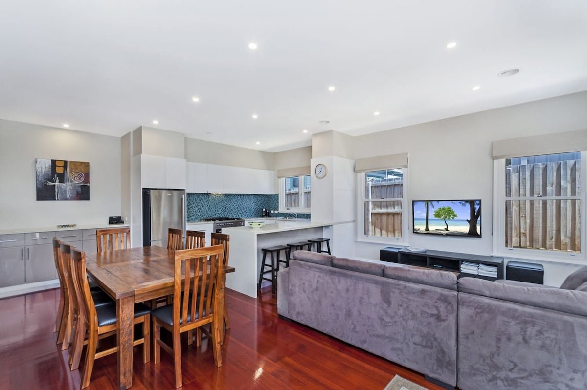 Merri Place gallery image 5