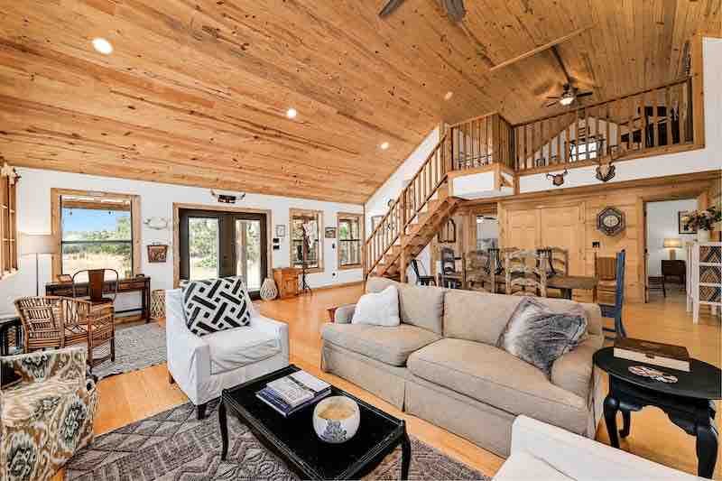 Thistle Rock Ranch Compound: Two 3 Bedroom Houses