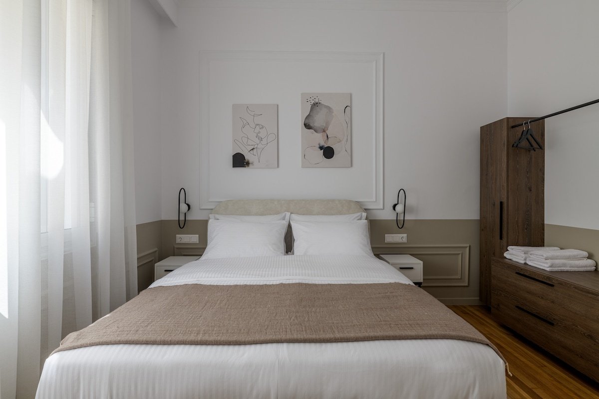 Plaka Elegance Retreat gallery image 4