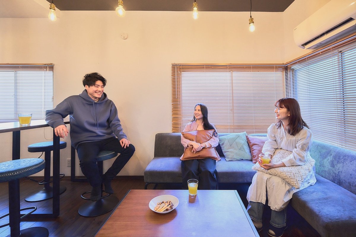 Shinjuku｜convenient location｜8 guests｜2F gallery image 3