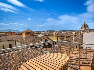 YiD stunning on the Accademia