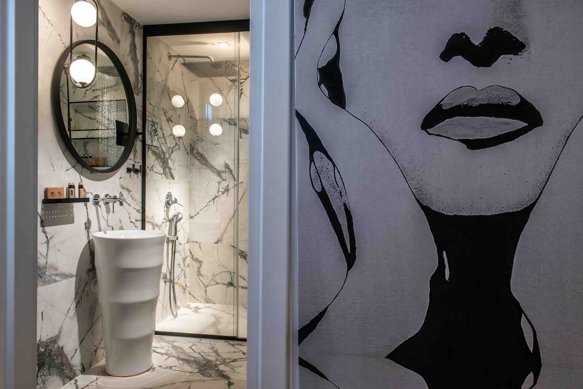 Opsis Luxury villa with swimming pool gallery image 5