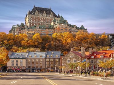 Cozy Retreat | Spacious Home with Hot Tub & Wine