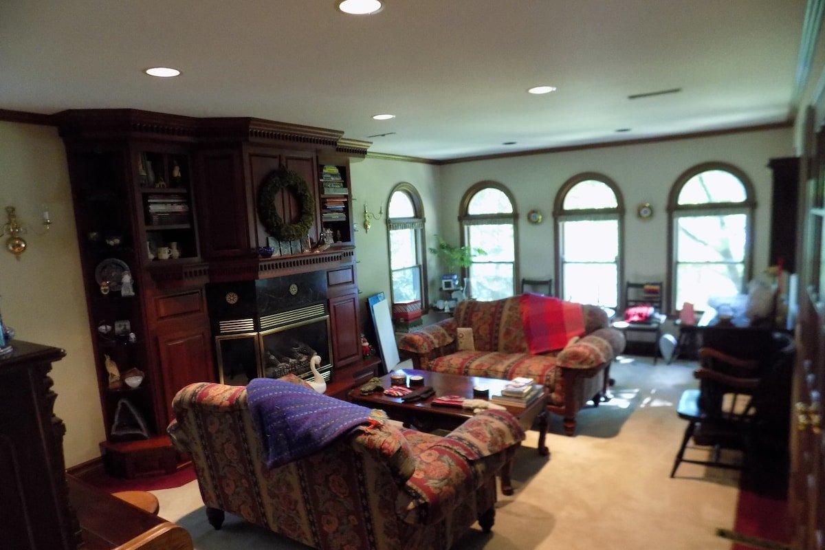 250 ‘ Sandy Beach 4 Bdrms Quite Lake-Stillwater gallery image 5