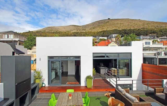 Lifestyle, mountain, sea and stadium views gallery image 2