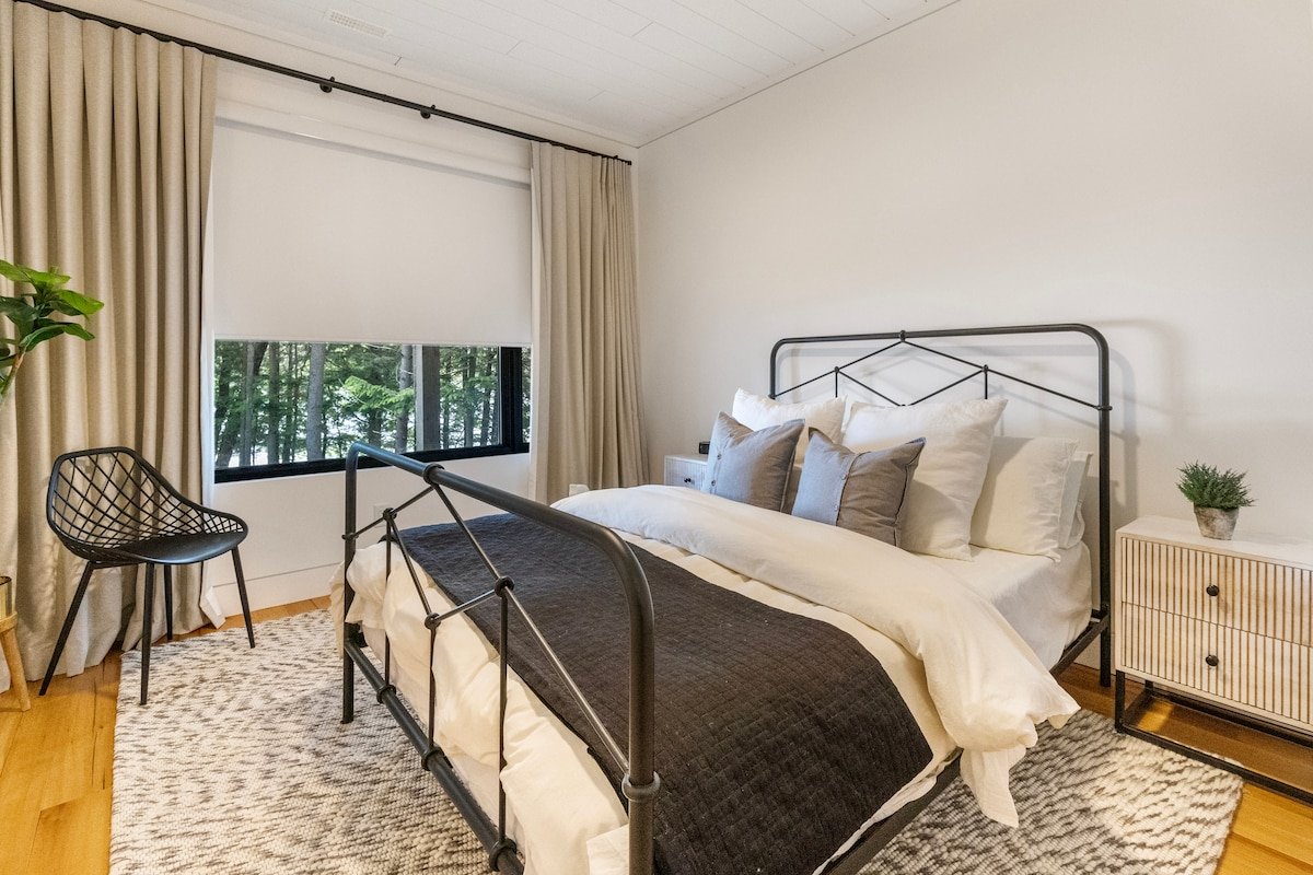 Muskoka Courtside, Lake Muskoka gallery image 5