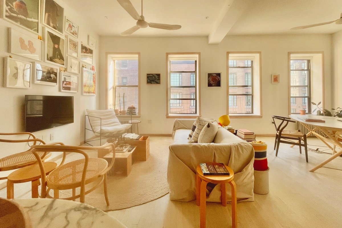 Sunny NOHO Designer Loft- Bowery Hotel adjacent gallery image 2