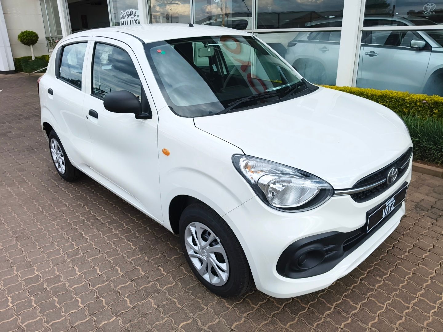 TOYOTA VITZ 1.0 for Sale in South Africa
