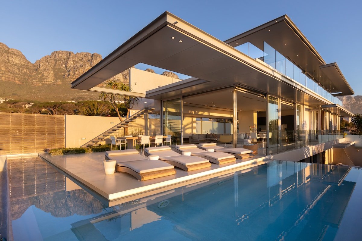 008 Villa gallery image 3