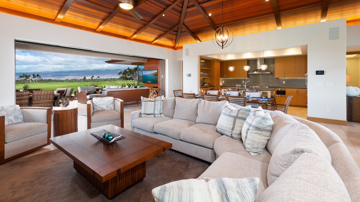 ♥︎PiH♥︎ ELEGANT ESCAPE ★ Pool & Spa ★ Ohana Suite gallery image 4