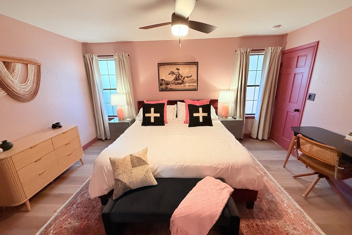 Pink Pony Club for Girls Trips; Near SoCo (B) gallery image 3