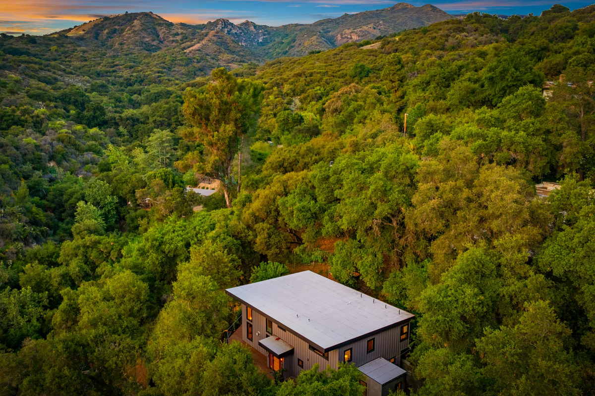 forest view, jacuzzi, 5 bedrooms