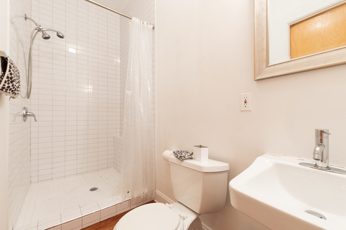 Townhouse Apartment steps away from Central Park gallery image 4