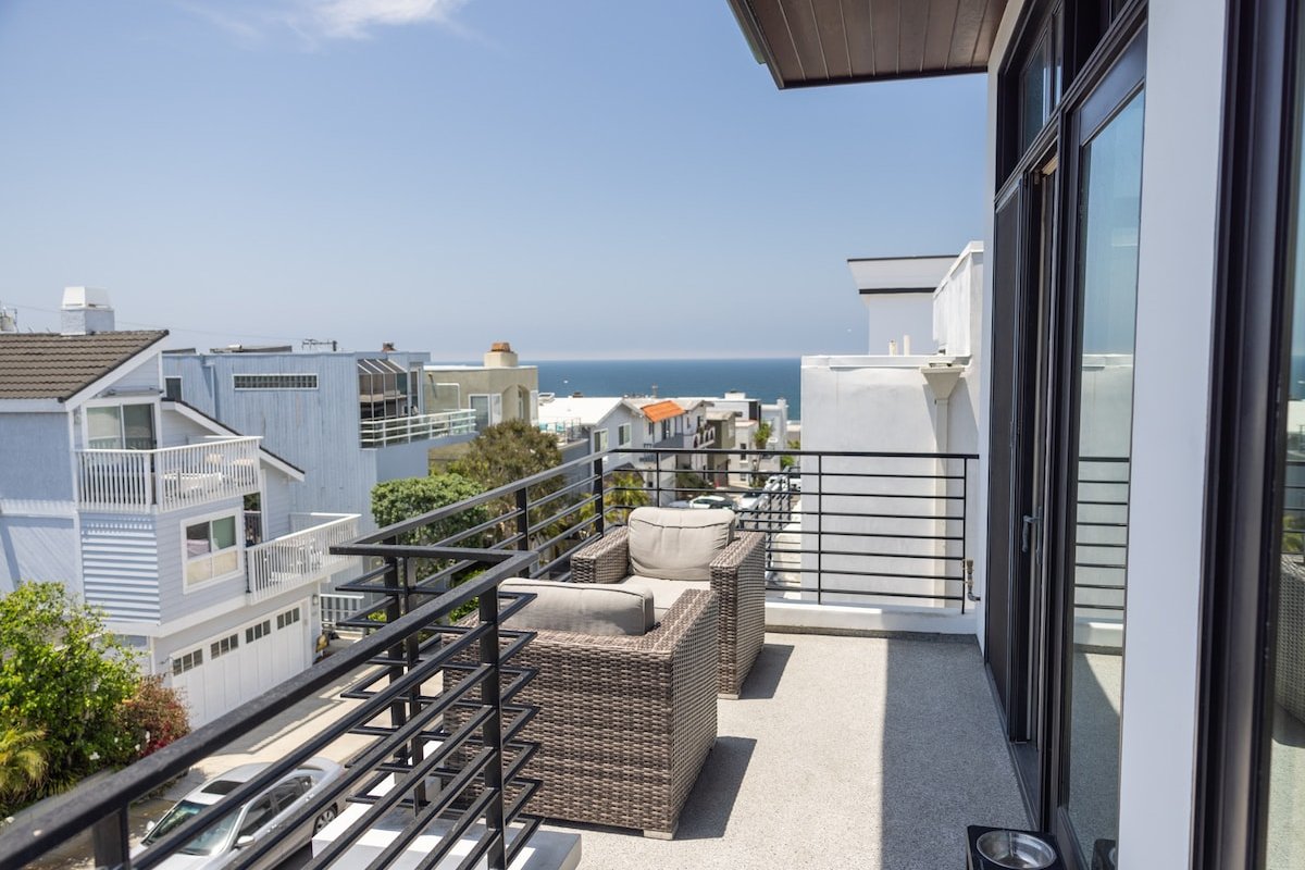 OceanView Lux Home, Perfect Location, Walk, Garage gallery image 2