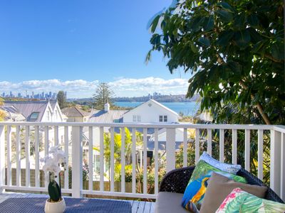 Stunning Harbour Bridge & Seaview 6-br, Near Bondi