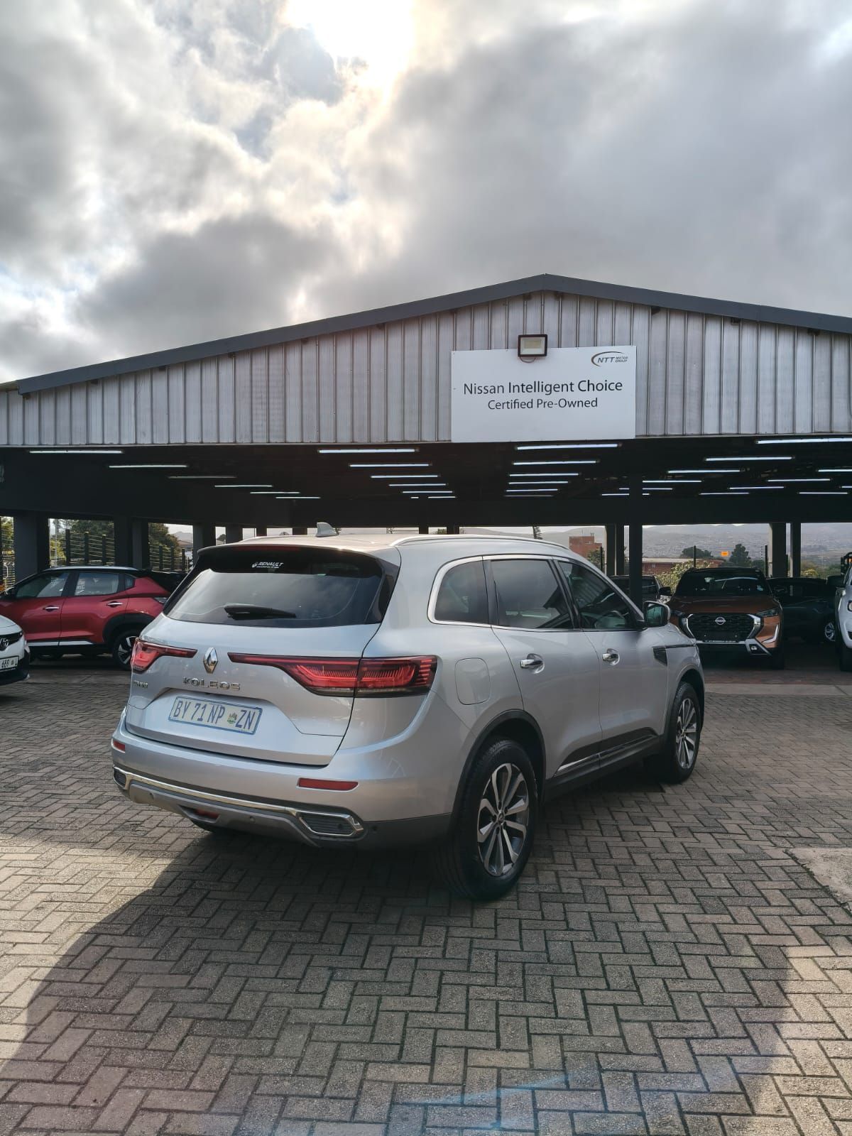Used car gallery