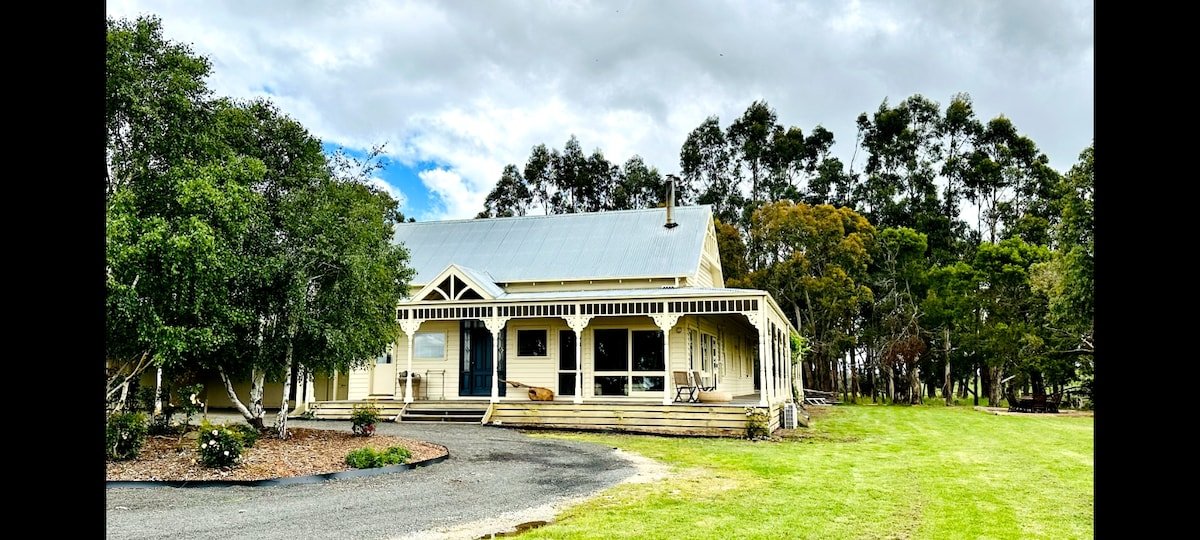 Hillview Farmhouse gallery image 2