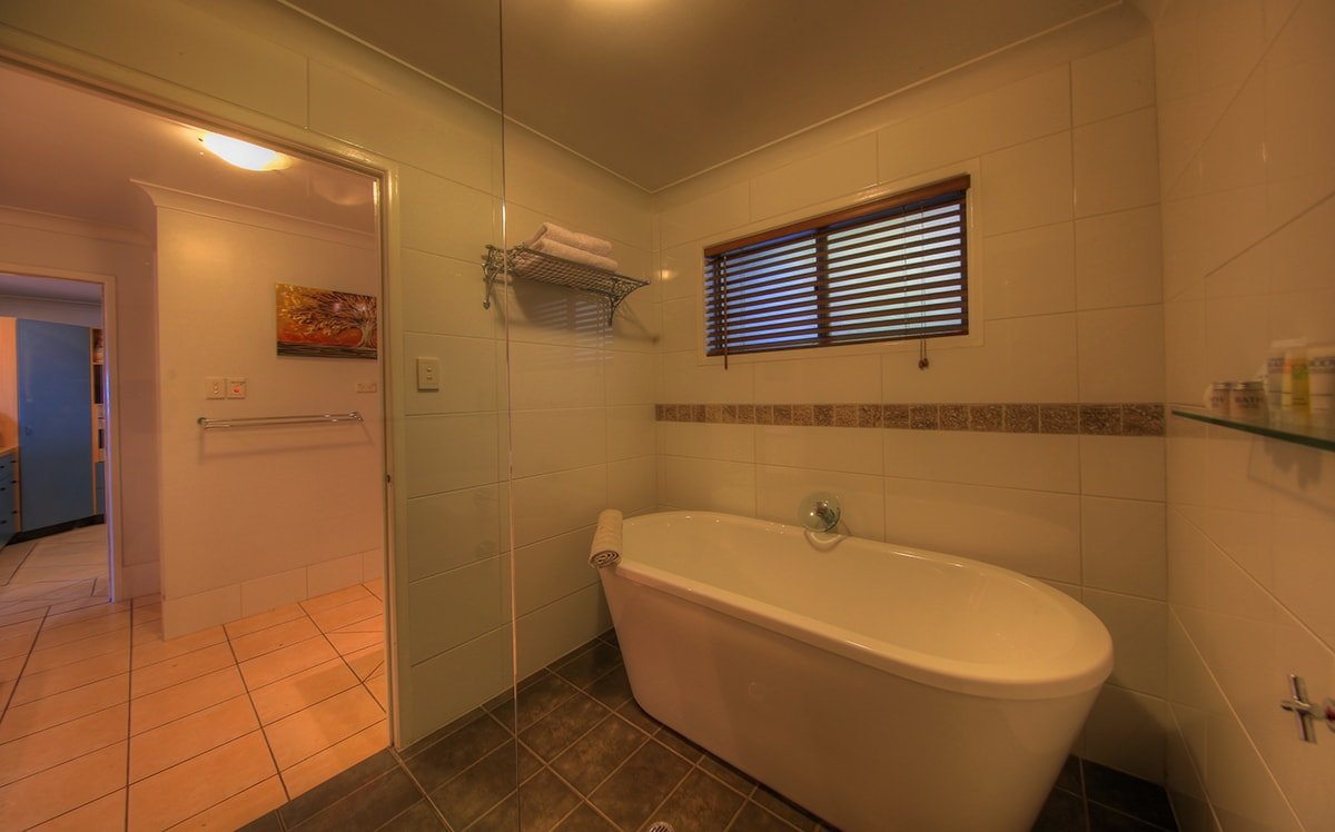 Montville Lodge with Ocean Views – “At Remingtons” gallery image 5