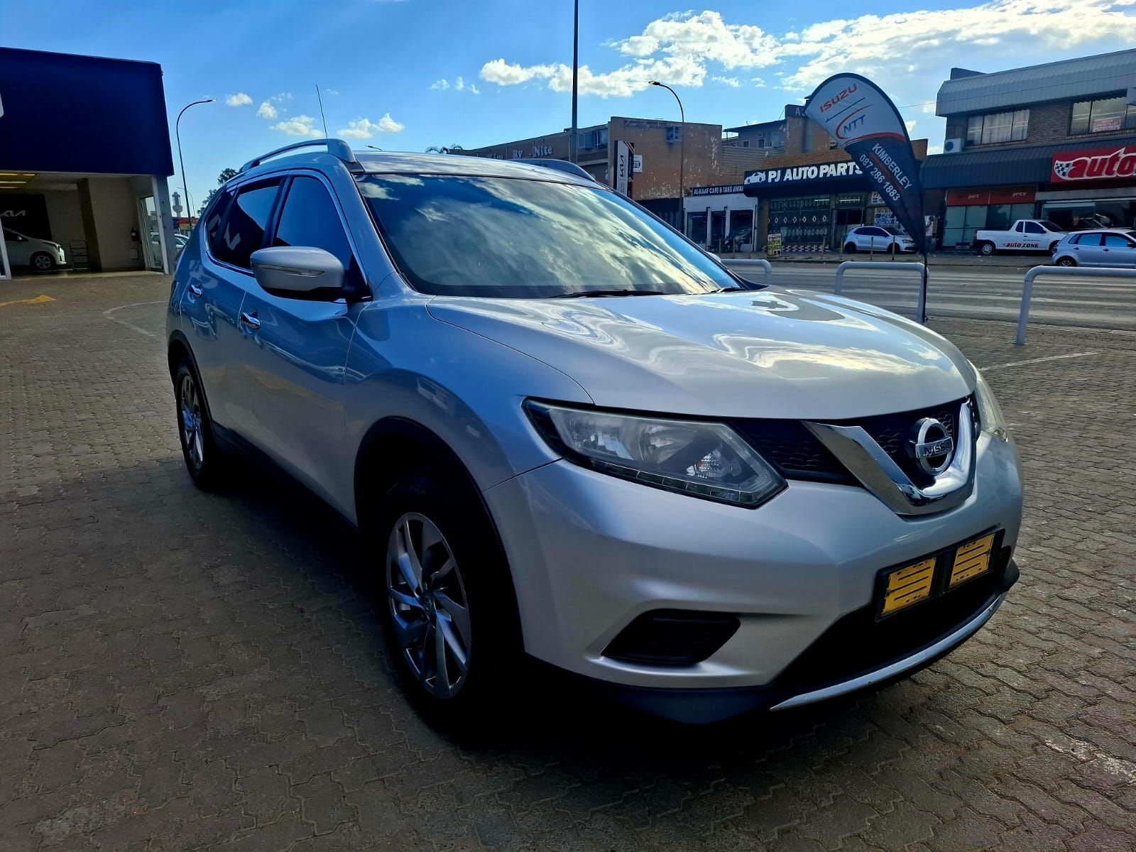 NISSAN X TRAIL 2.0 XE for Sale in South Africa