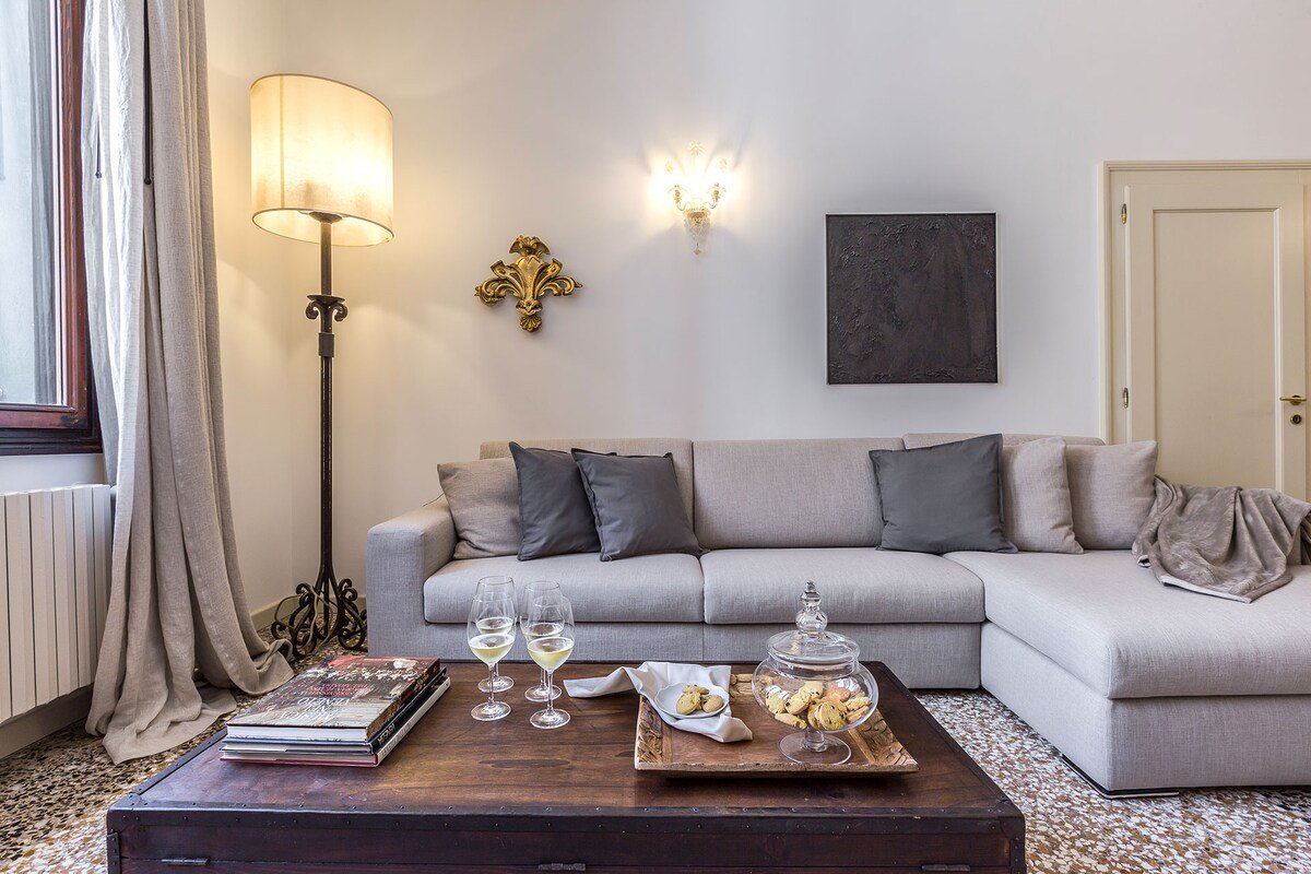 Tosca gallery image 5