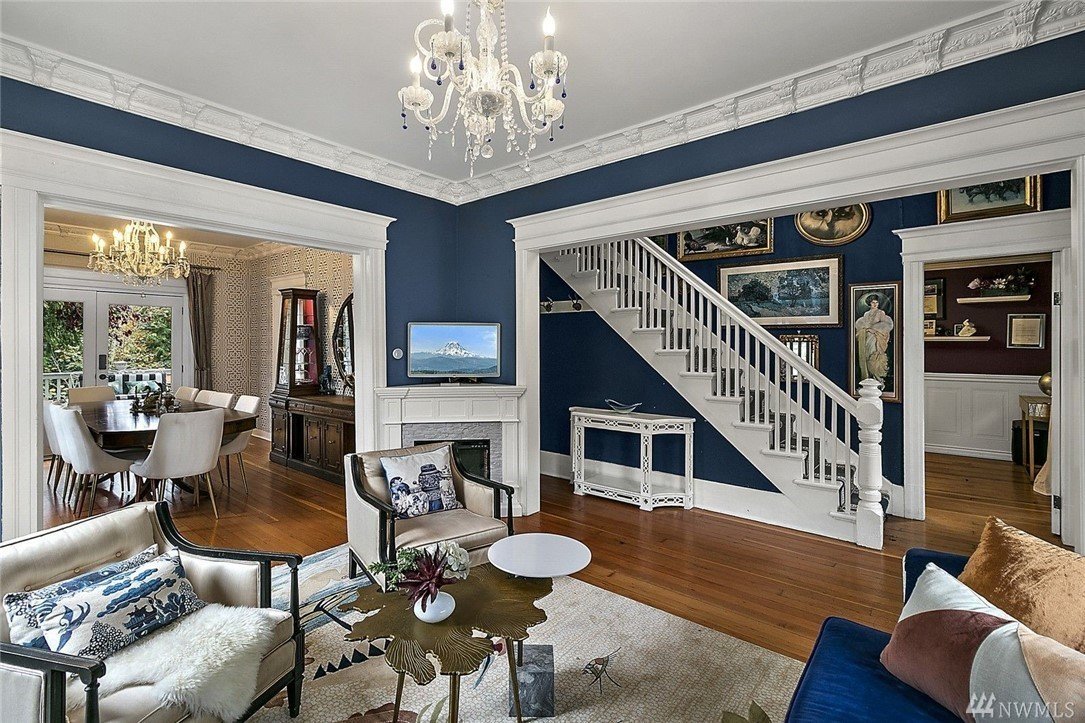 Luxury Victorian | Perfect for Families & Pets! gallery image 3