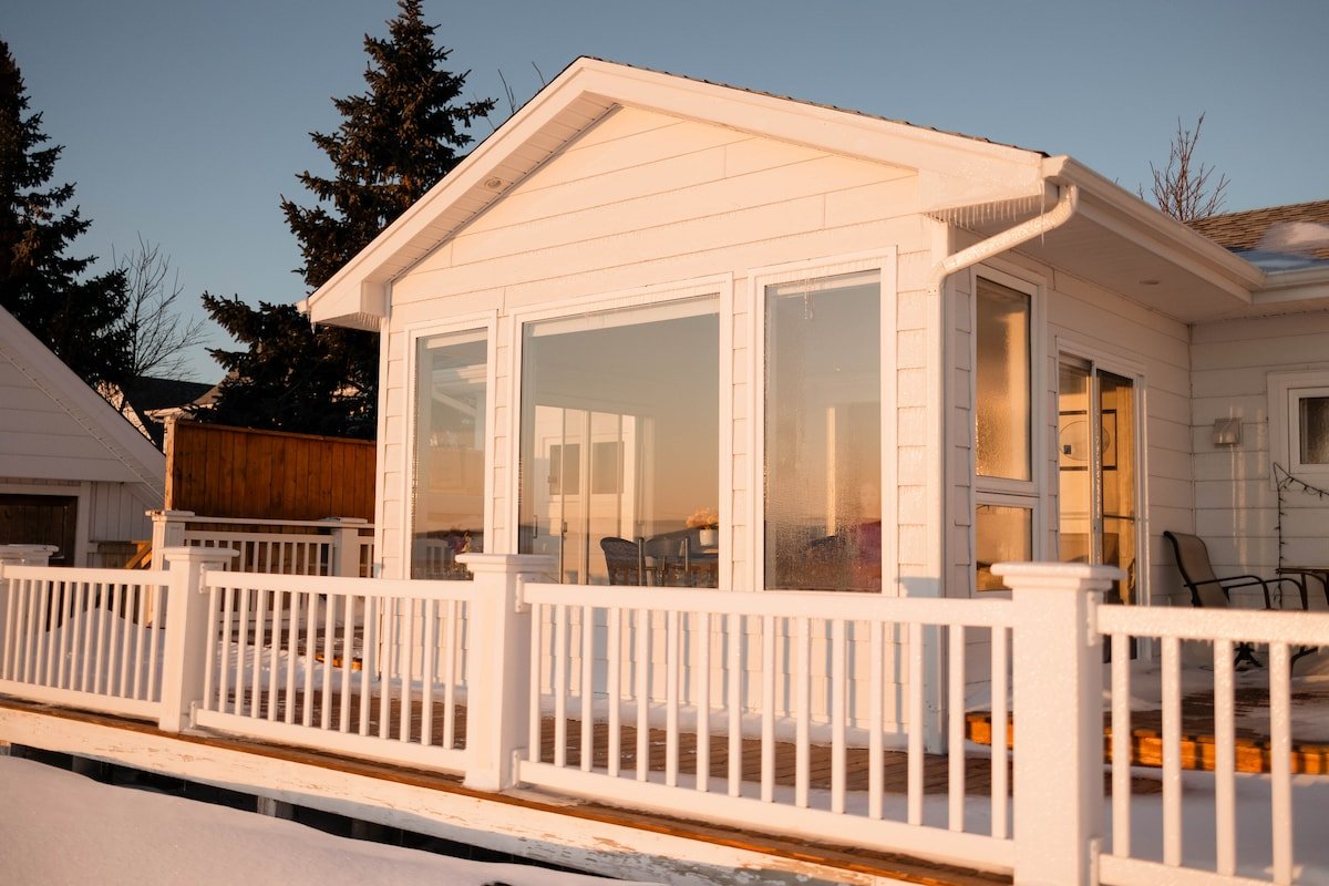 The Dream Chalet! gallery image 3