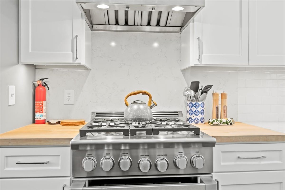 German Village Serenity, Steps to Schiller Park gallery image 5