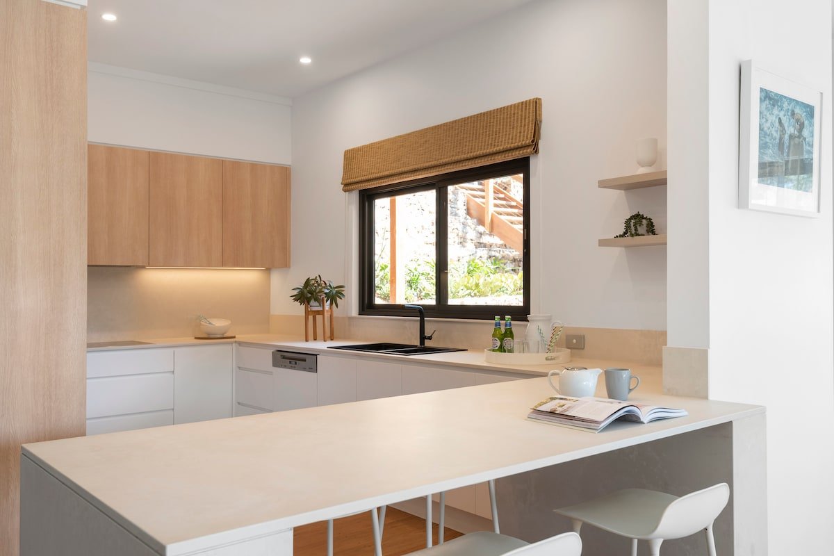 Florida Breeze – Palm Beach (5 min walk to beach) gallery image 4