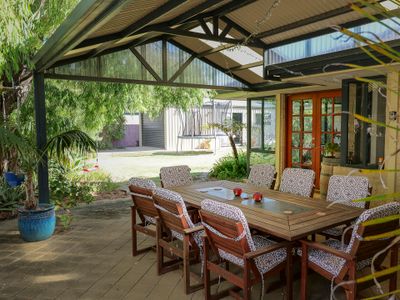Relax to the Max – Pet Friendly Beach Retreat