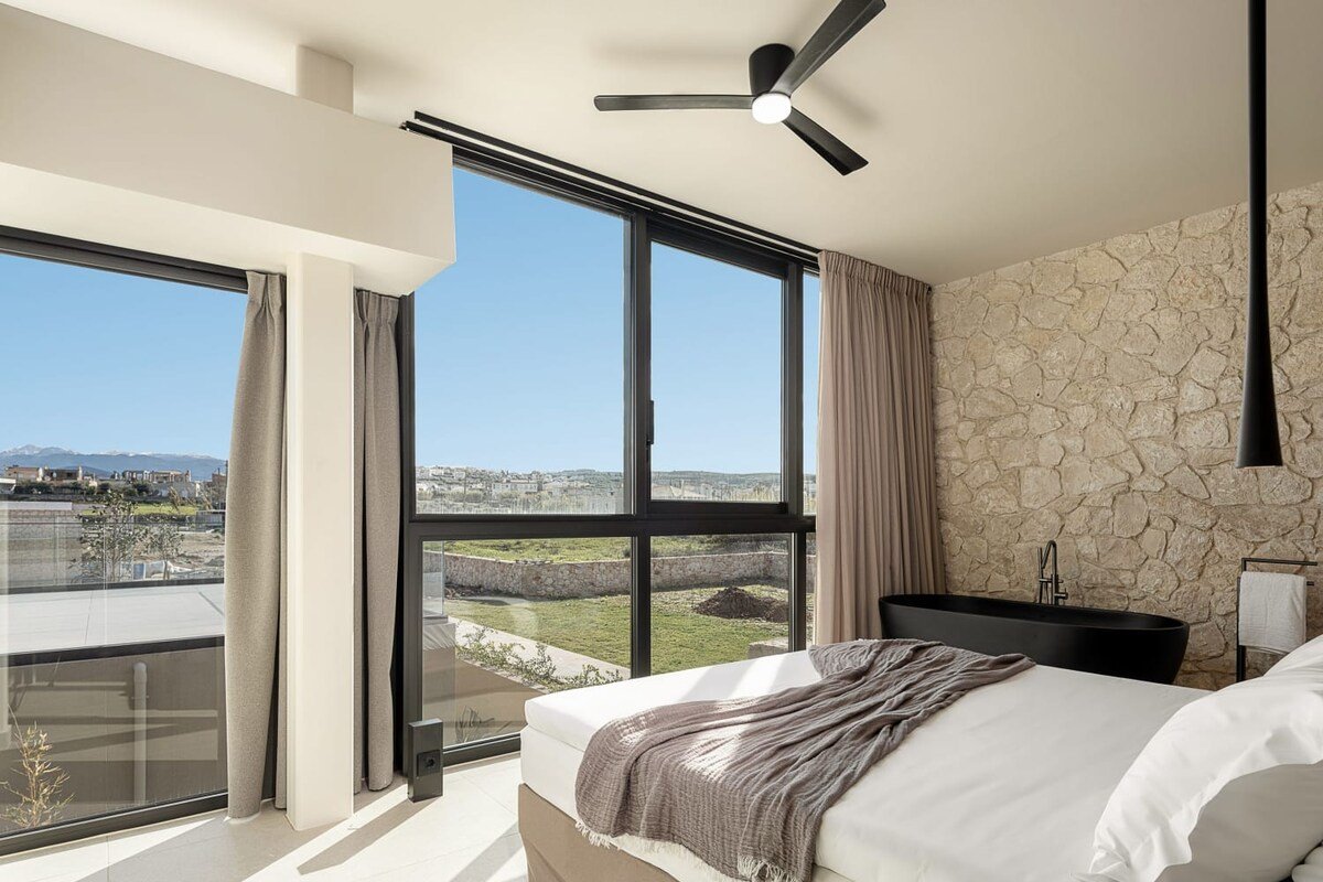 Pnoe Seafront Experience | Villa Alas gallery image 3