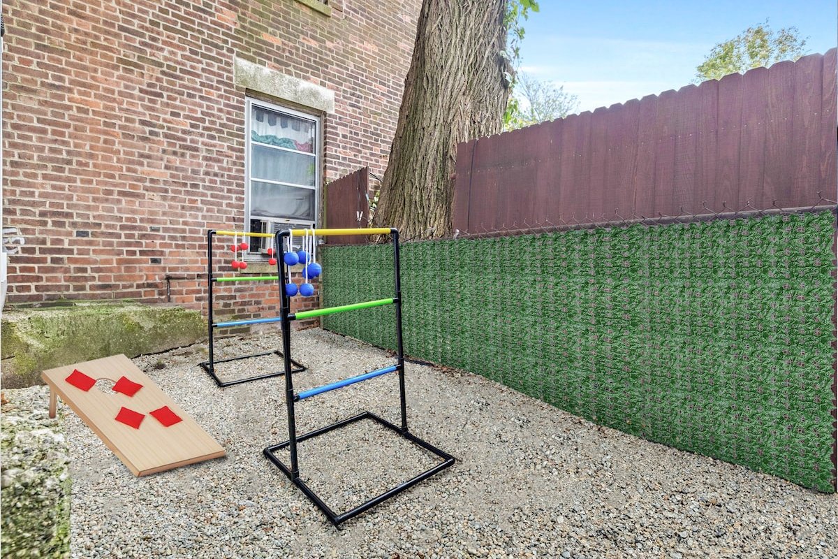 LUX Retreat | Yard Parking Subway | Harvard/MIT/BU gallery image 4