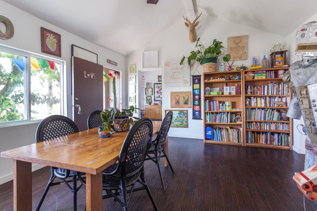 The Frida | Bright Kid Friendly Home with VIEWS