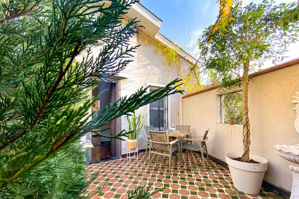 SVG – ViLLA Ortakoy gallery image 3