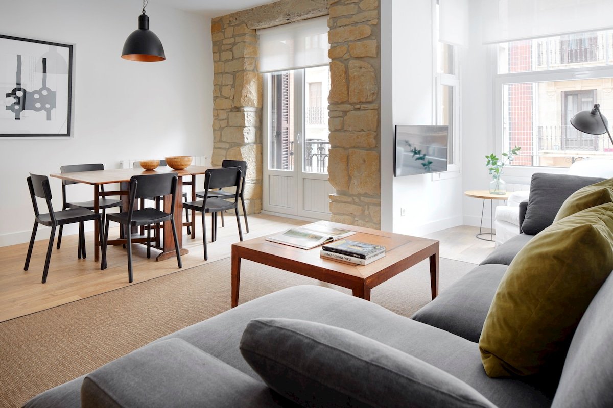 Miramon by FeelFree Rentals gallery image 4